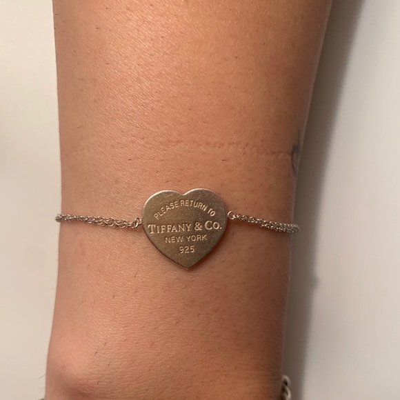 *SOLD* Tiffany & Co Double Chain Heart Bracelet - Picture 2 of 5